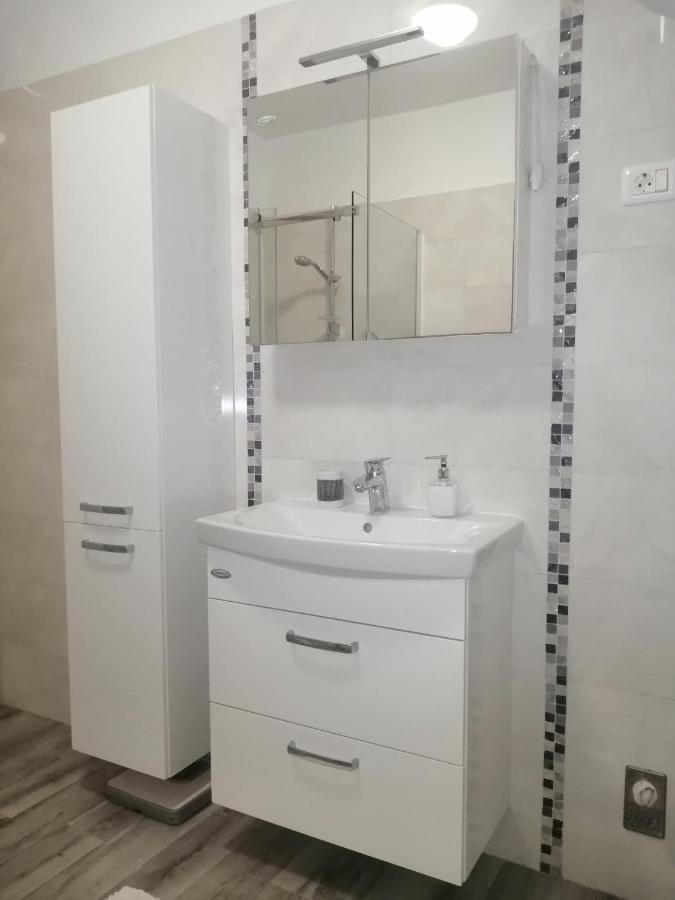 Apartman Vera, 80 M From The Sea