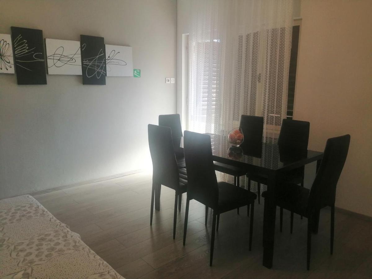 Apartman Vera, 80 M From The Sea Novigrad Istria